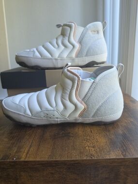 Teva Cream Quilted Slip-On Ankle Sneakers with Pink Trim